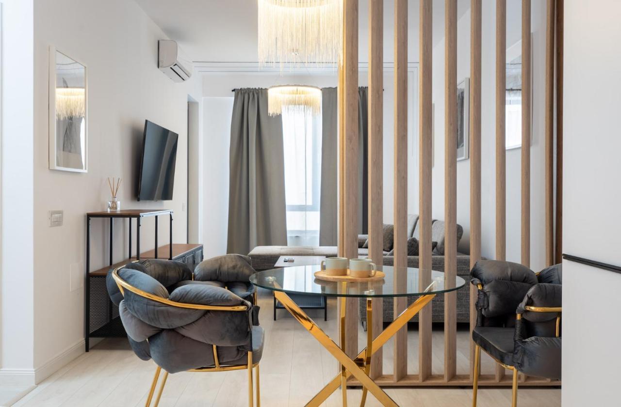 Viapipera - Modern On Pipera Blvd * 布加勒斯特