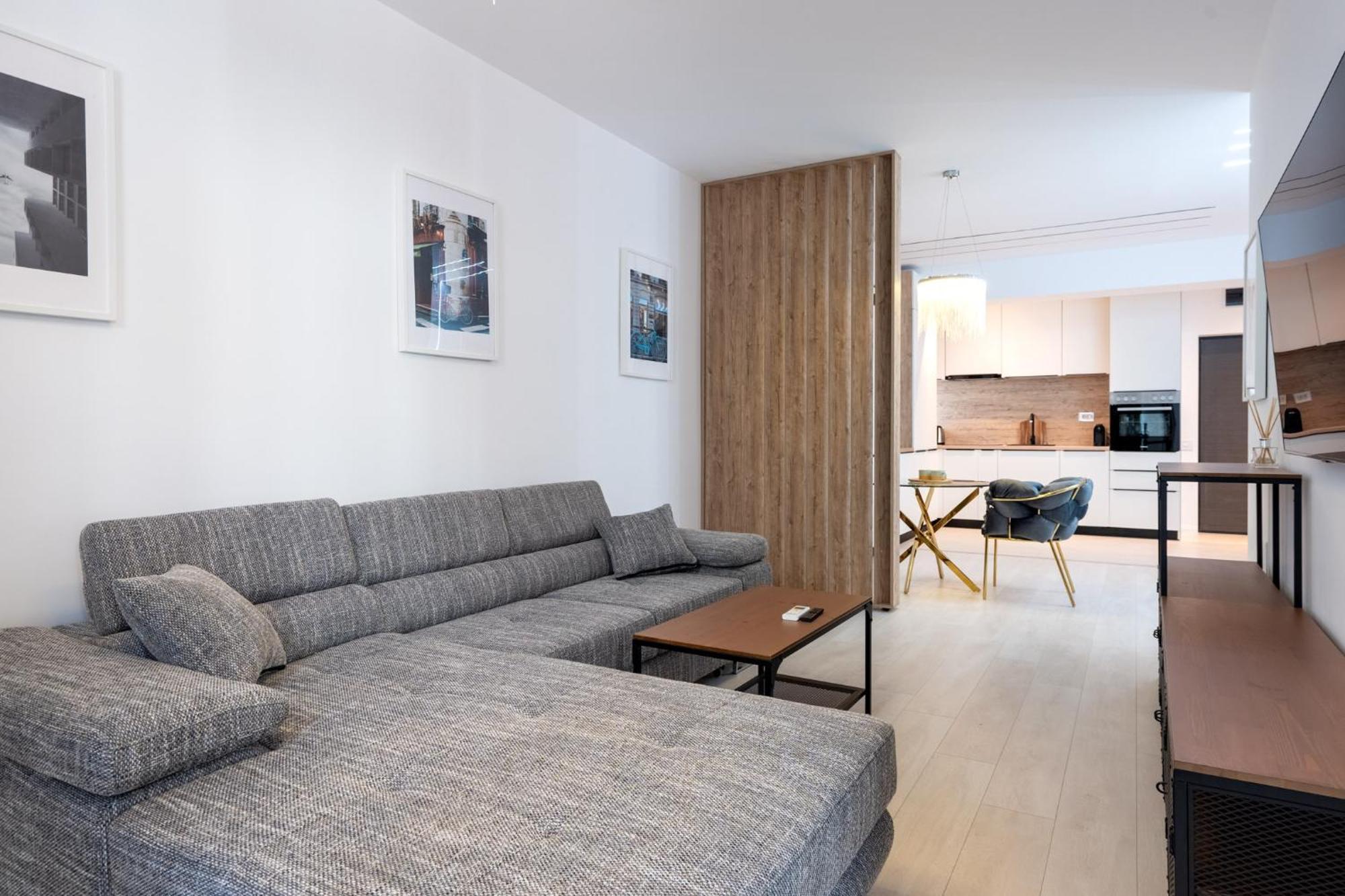 Viapipera - Modern On Pipera Blvd 公寓