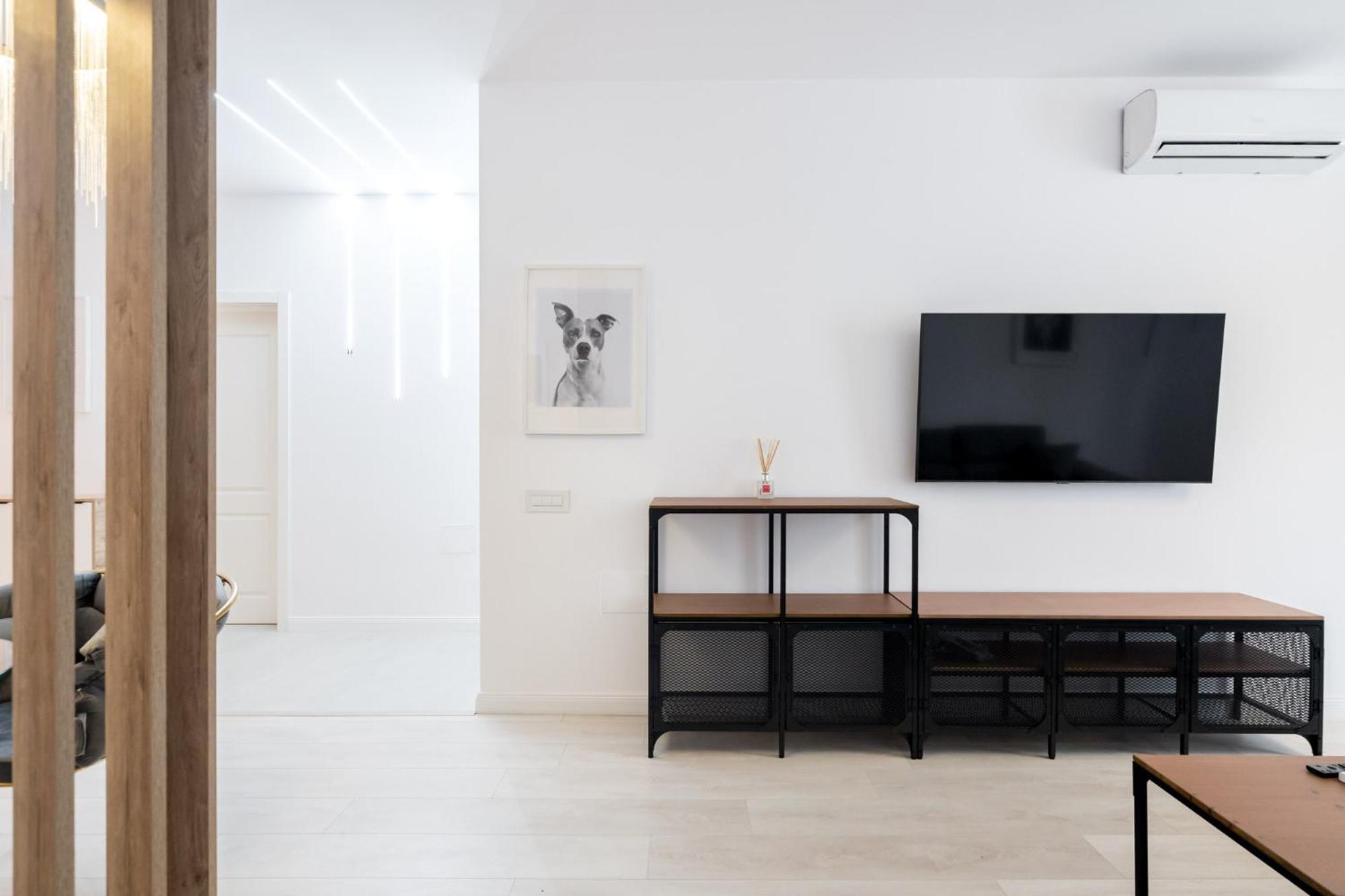 Viapipera - Modern On Pipera Blvd * 布加勒斯特