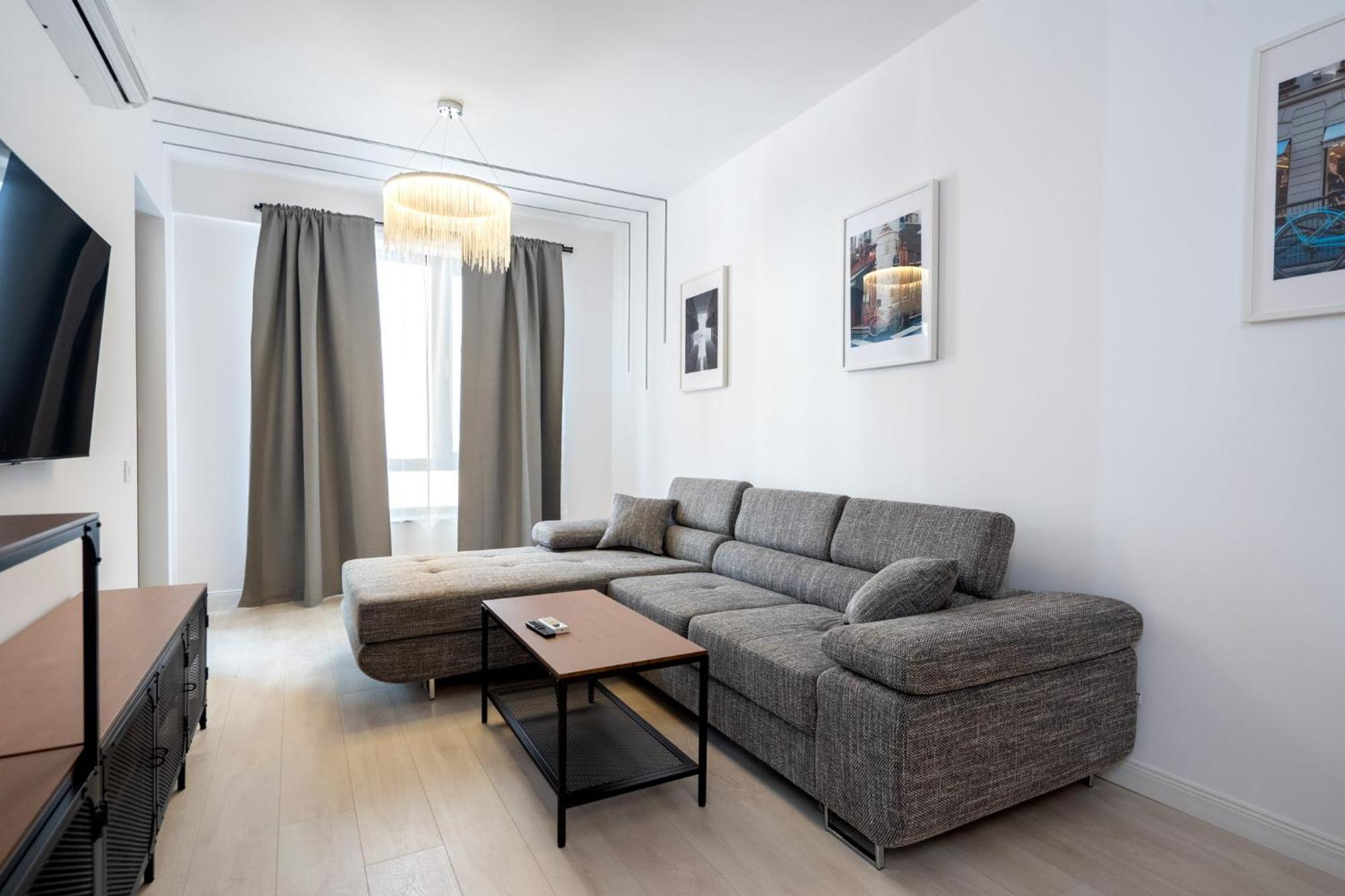 Viapipera - Modern On Pipera Blvd 布加勒斯特