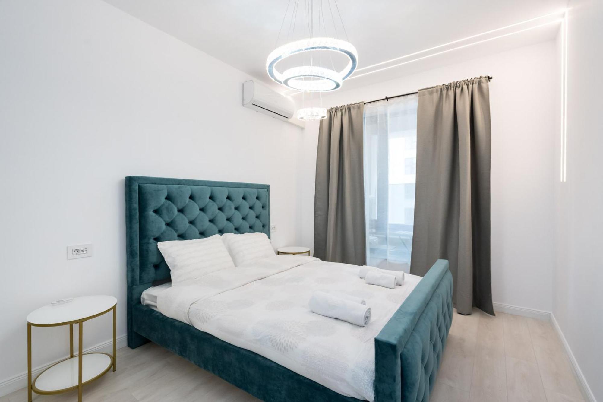 Viapipera - Modern On Pipera Blvd Bucureşti
